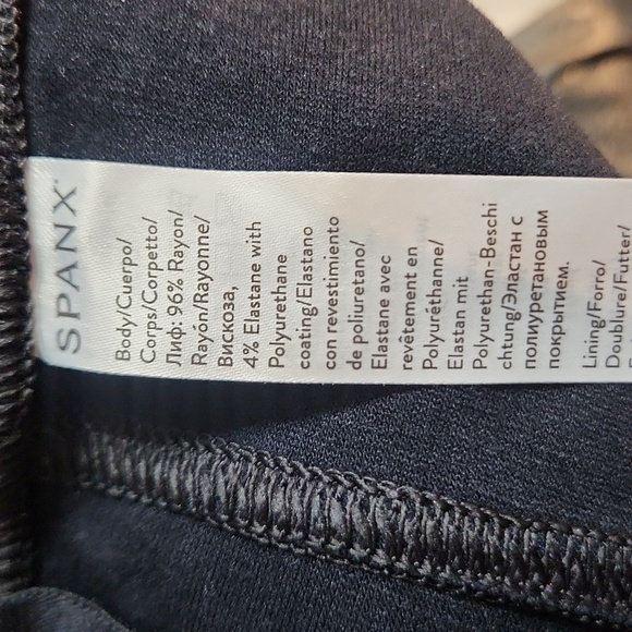 Spanx Leather Like Ankle Skinny Pants - Picture 7 of 9
